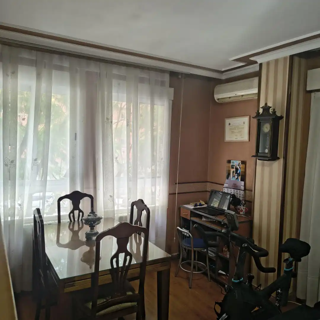 Comedor de Piso en venta en Linares con Terraza y Balcón