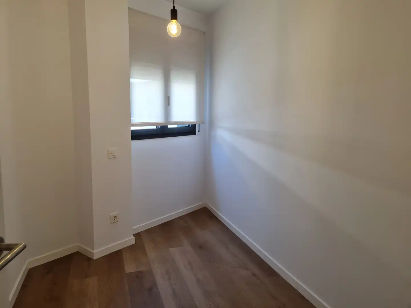 Dormitori de Pis de lloguer en Girona amb Aire condicionat, Calefacció i Parquet