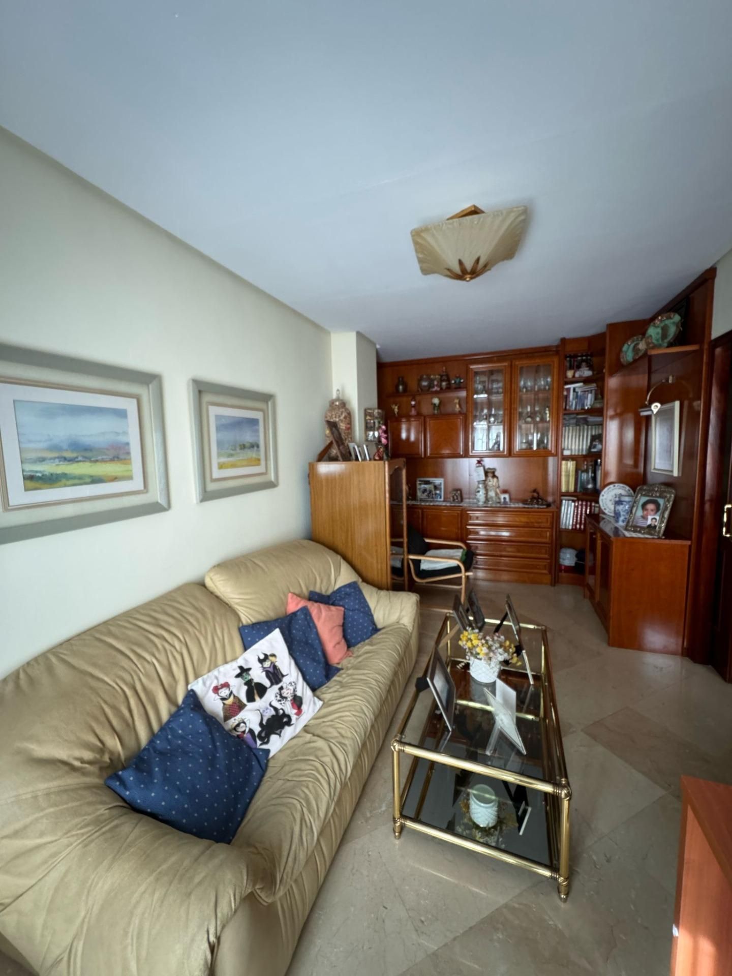 Living room of House or chalet for sale in Utrera  with Air Conditioner, Parquet flooring and Terrace