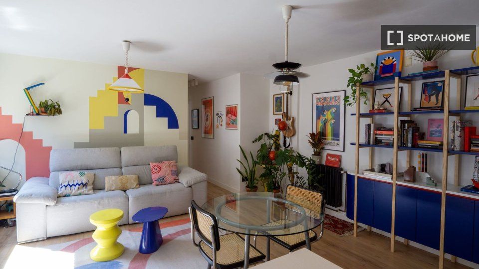 Living room of Flat to rent in  Madrid Capital  with Air Conditioner, Heating and Furnished