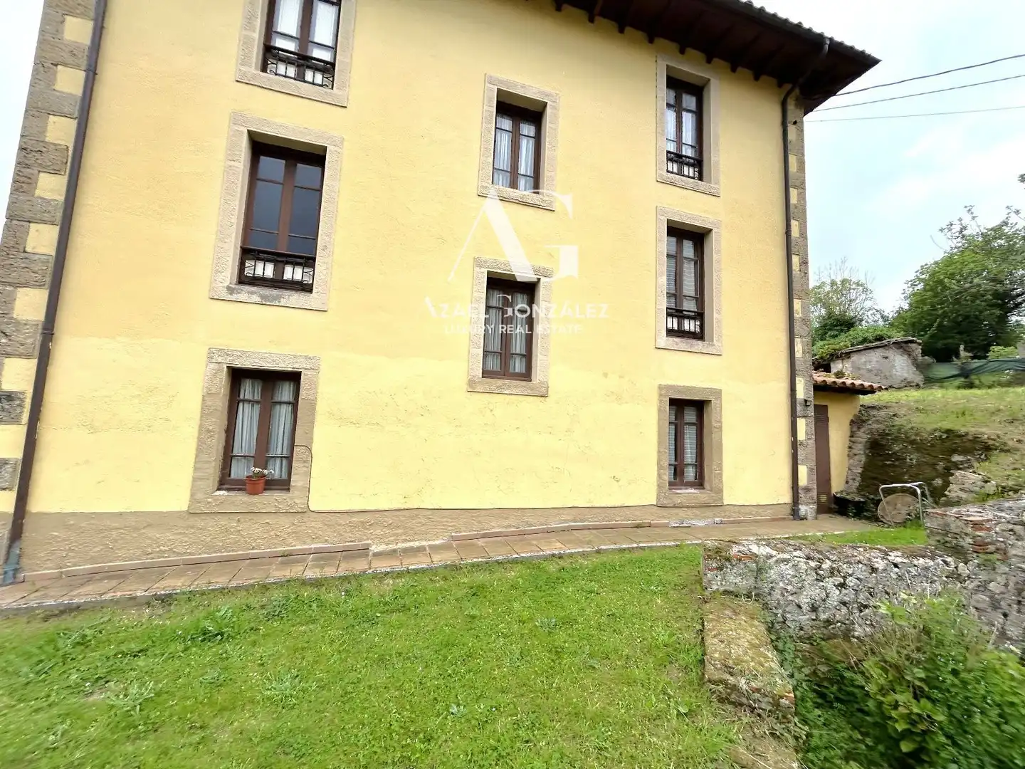 Exterior view of Houses for sale in Peñamellera Baja  with Private garden, Terrace and Storage room