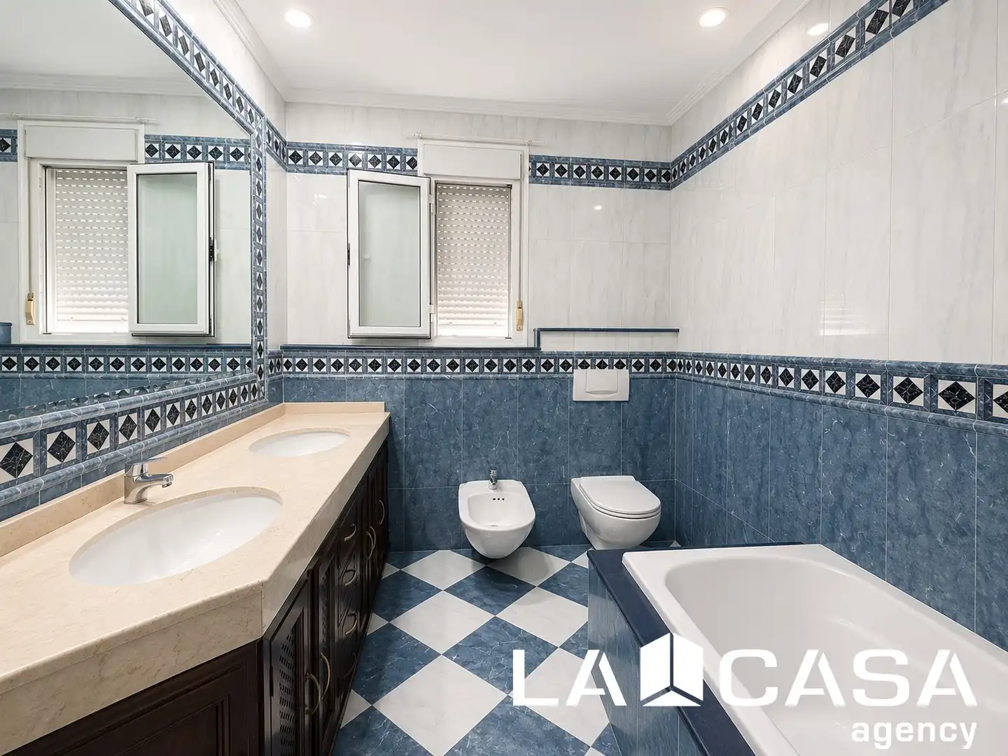 Bany de Casa o xalet en venda en Dos Hermanas amb Terrassa