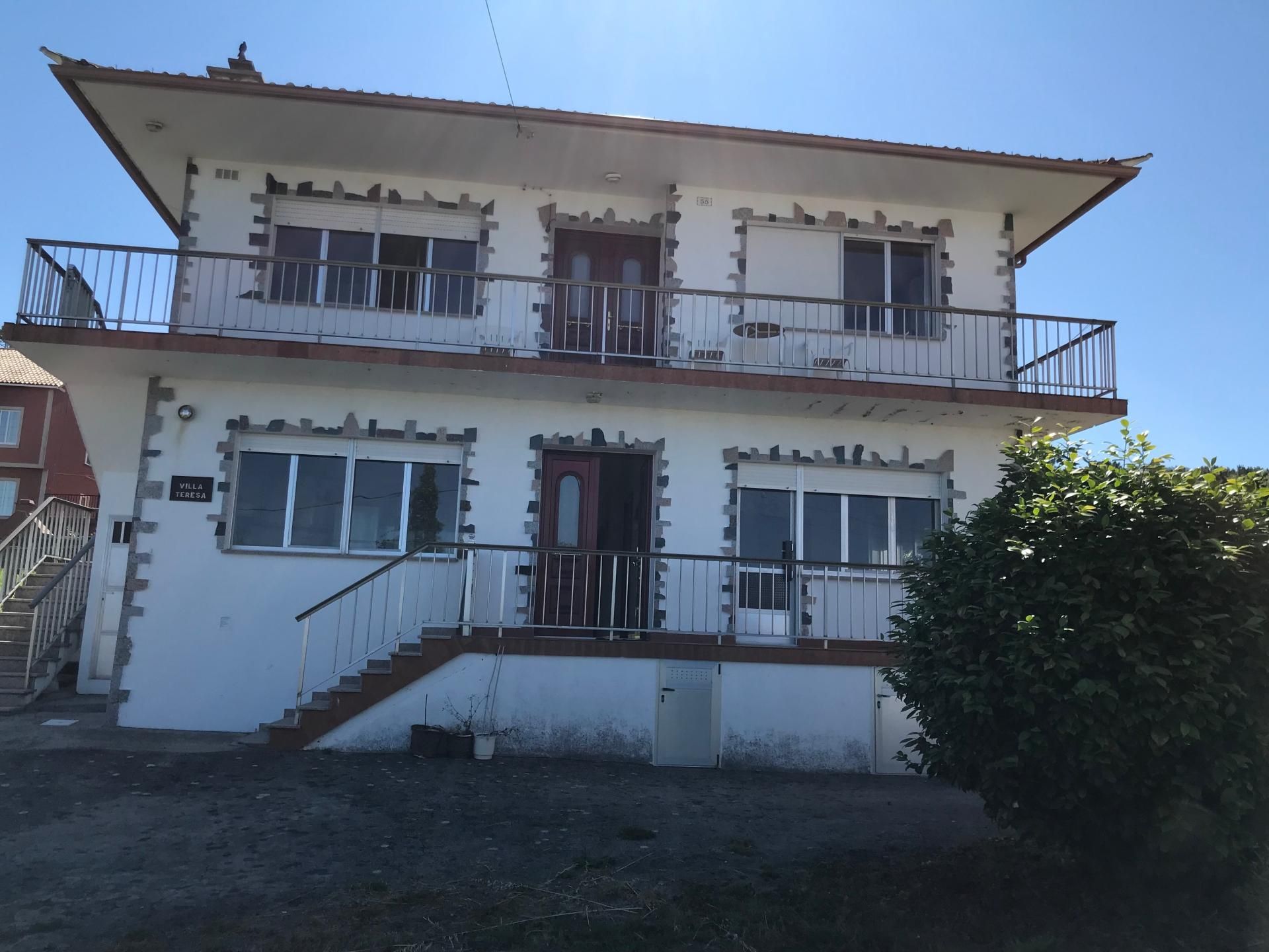 Vista exterior de Casa o xalet en venda en Porto do Son amb Calefacció