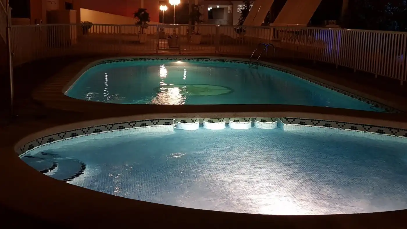 Bungalow avec piscine à vendre à Calle maribel perez ojeda, imagen 3