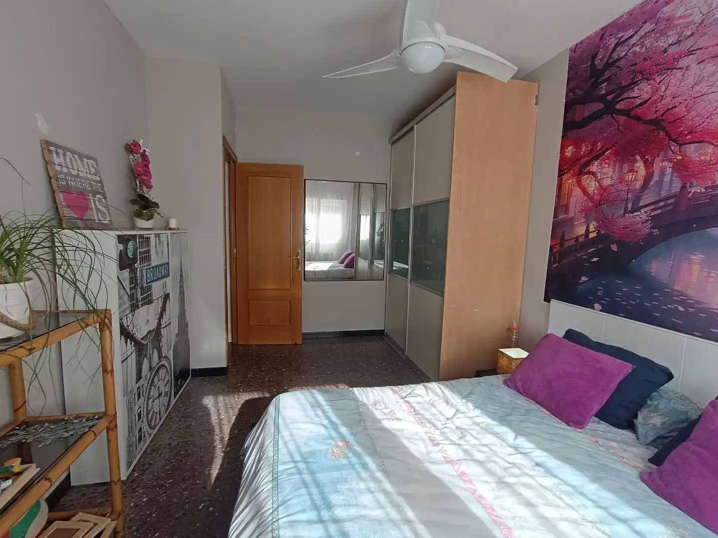 Habitación de Casa o chalet en venta en Castellar del Vallès con Calefacción, Balcón y Jacuzzi
