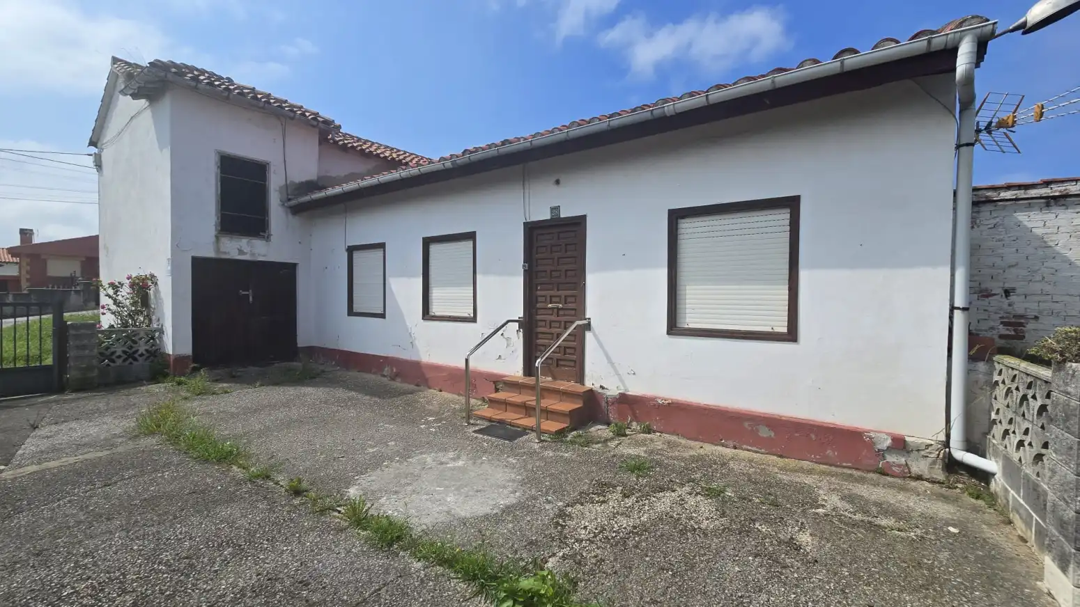 Exterior view of Houses for sale in Suances  with Heating and Terrace