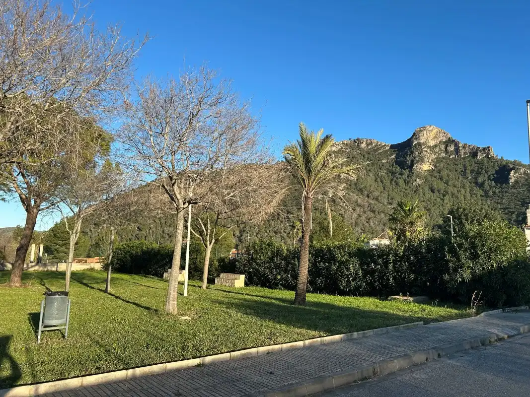 Vista exterior de Casa o xalet en venda en Gandia amb Aire condicionat, Jardí privat i Terrassa