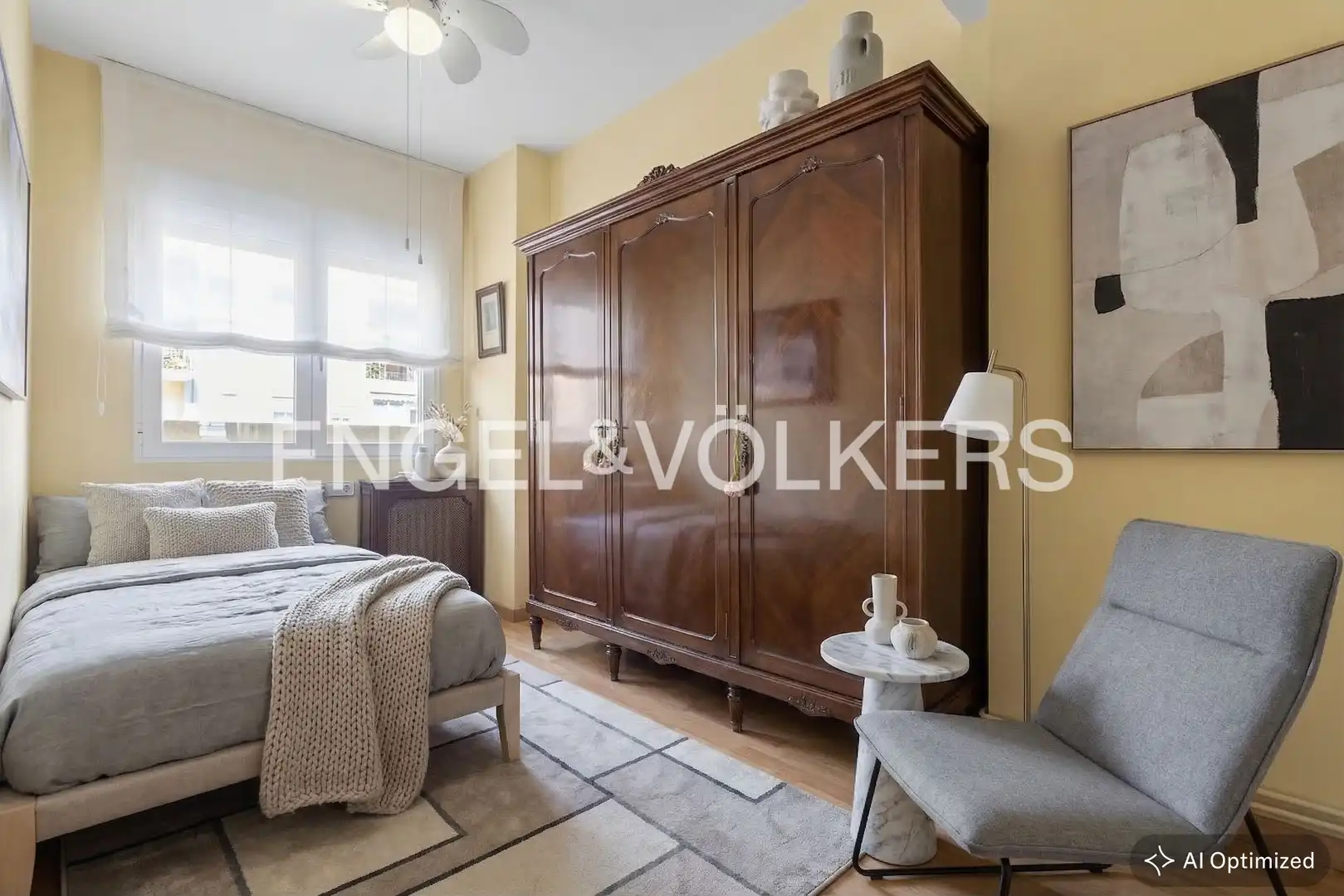 Bedroom of Flat for sale in Sevilla  with Air Conditioner, Heating and Balcony