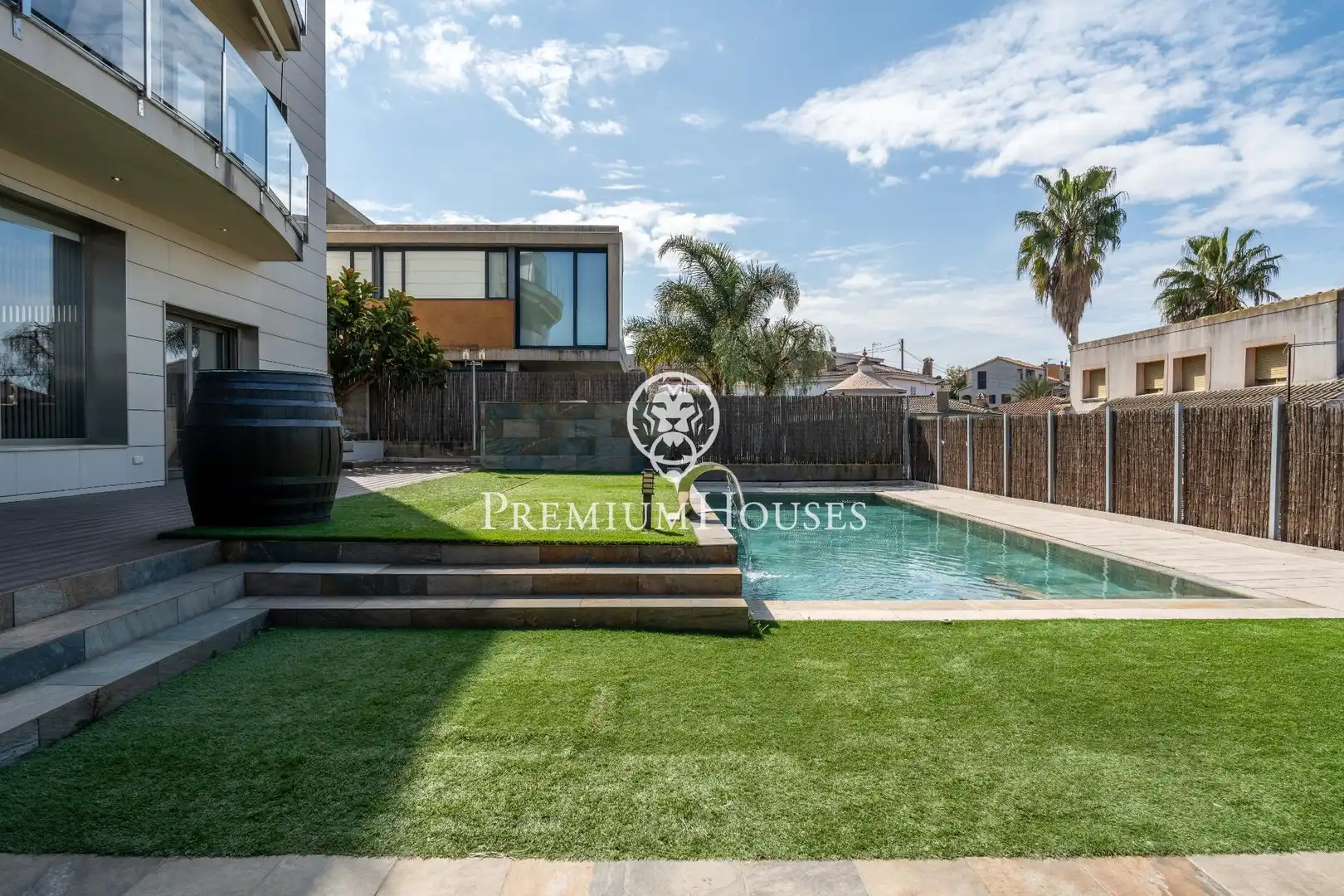 Piscina de Casa o xalet en venda en Tarragona amb Jardí privat, Terrassa i Traster