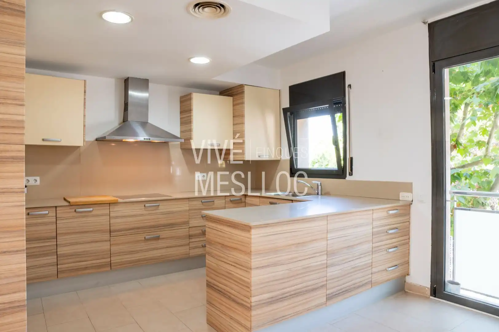 Küche von Wohnung zum Verkauf in El Masnou mit Klimaanlage, Heizung und Abstellraum