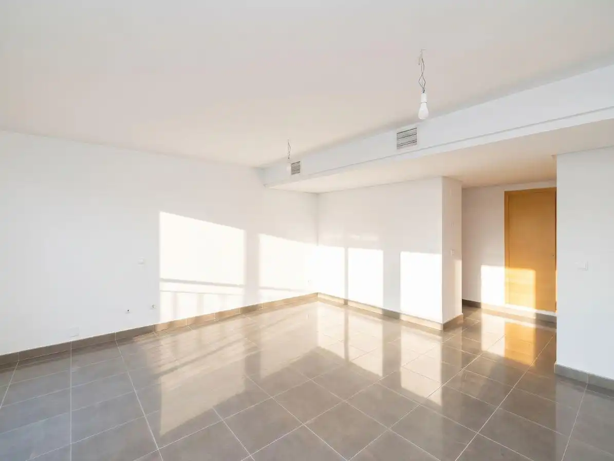 Piso en venta en Alicante / Alacant con Piscina comunitaria