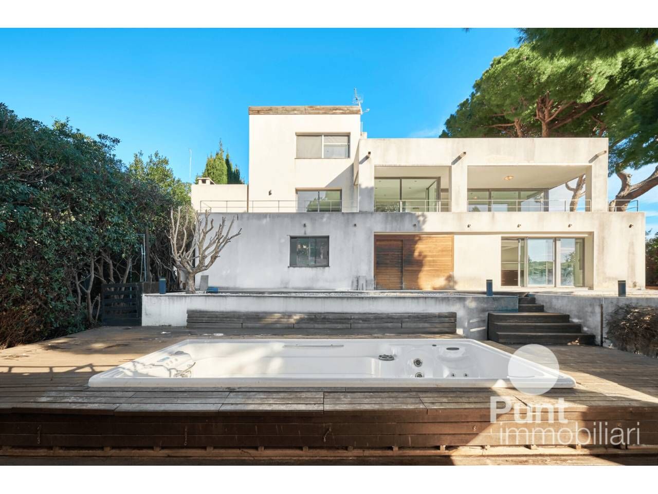 Vista exterior de Casa o xalet en venda en Premià de Dalt amb Calefacció