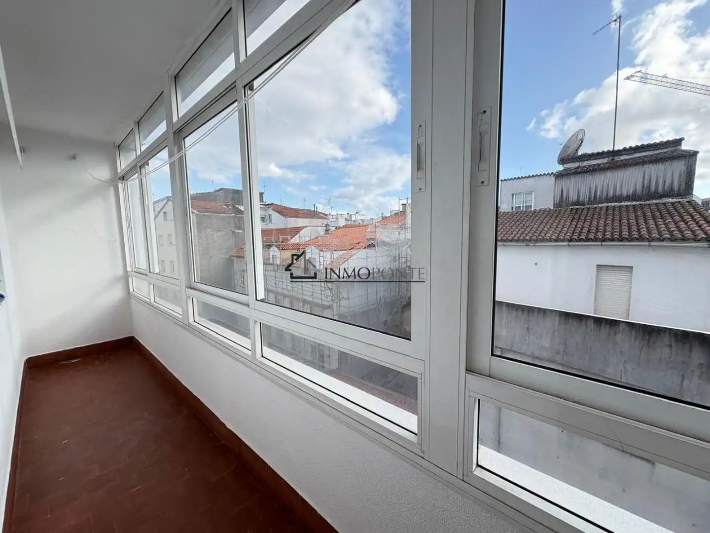 Exterior view of Flat for rent in Pontevedra Capital   with Heating, Terrace and Furnished