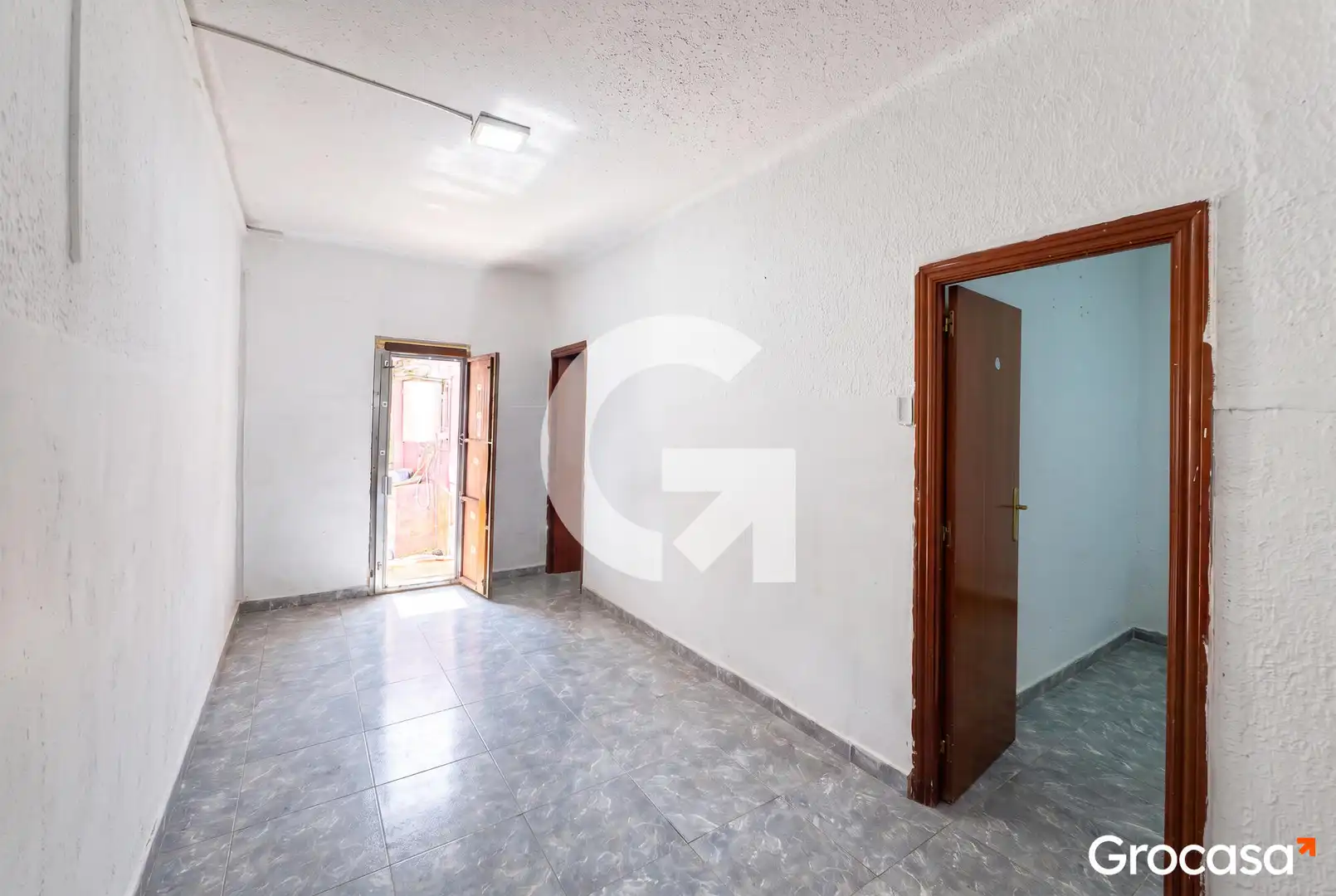 Piso en venta en L'Hospitalet de Llobregat con Terraza