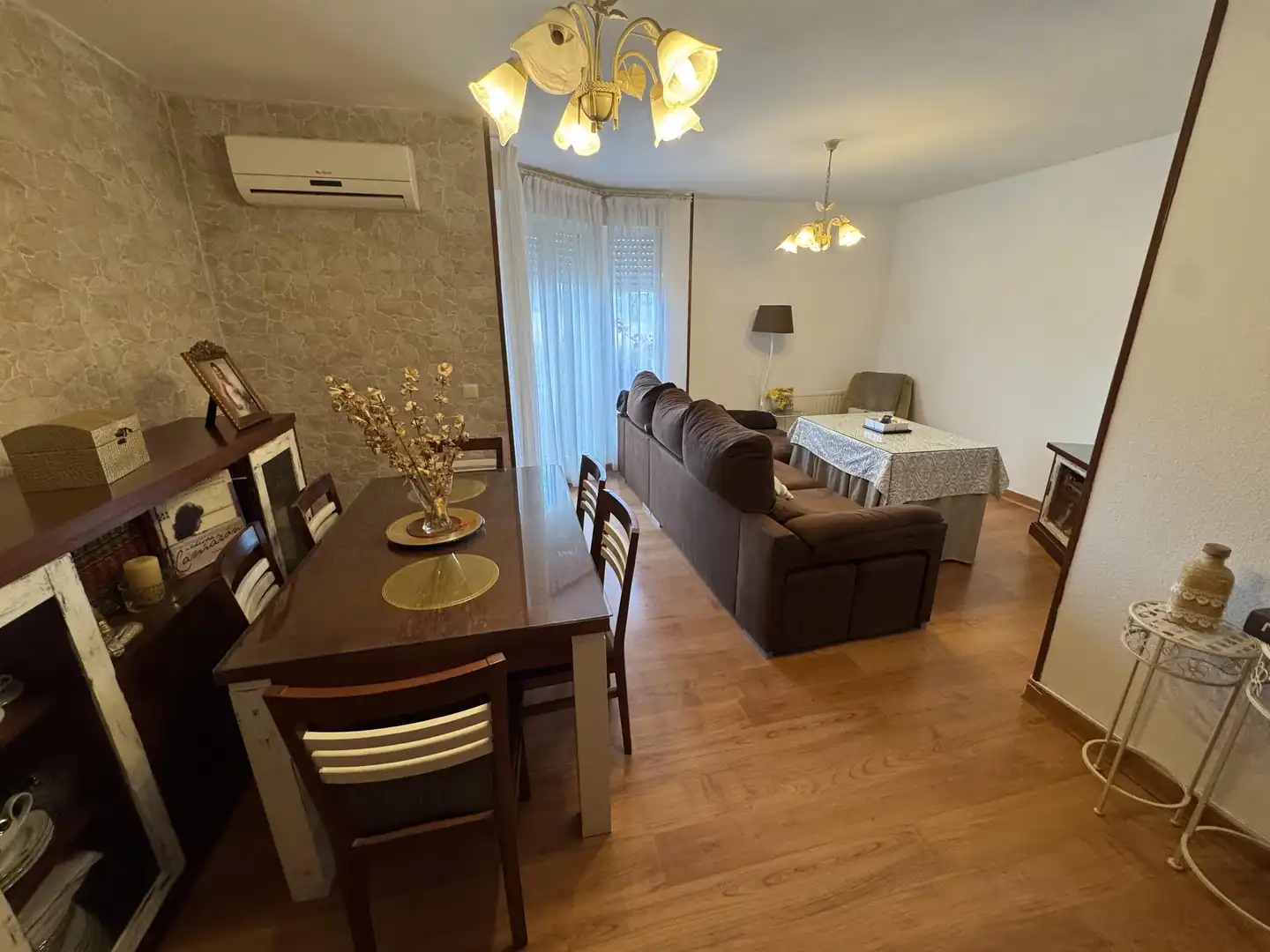 Sala de estar de Piso en venta en Mérida con Calefacción, Trastero y Amueblado