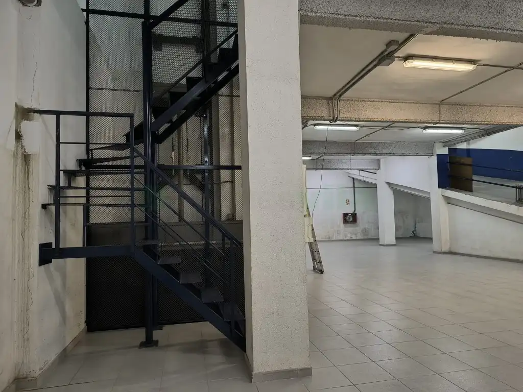 Local comercial en venda a Avenida Mediterrani, imagen 7