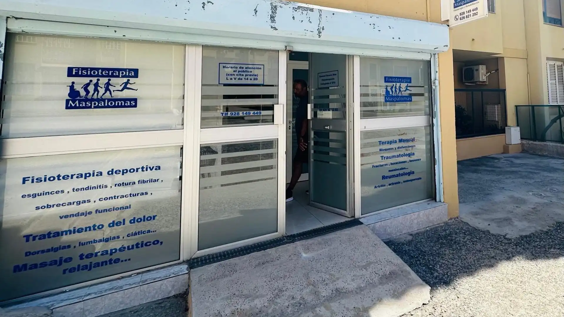 Vista exterior de Local en venta en San Bartolomé de Tirajana con Aire acondicionado