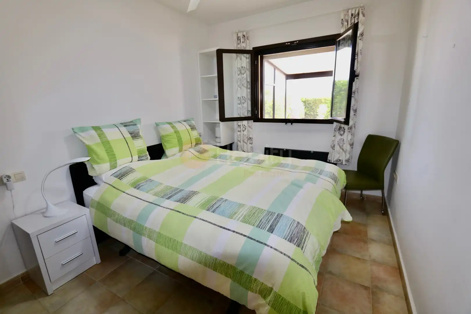 Habitación de Casa o chalet en venta en Fuente Álamo de Murcia con Aire acondicionado, Calefacción y Jardín privado