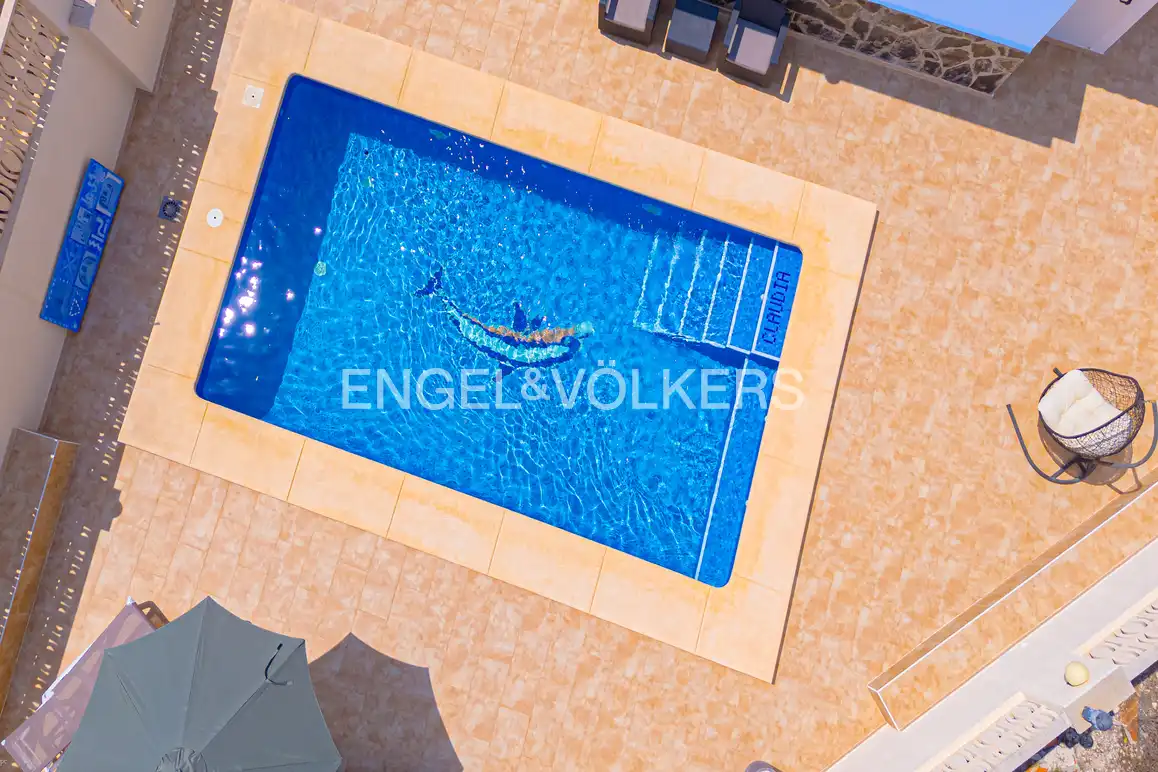 Piscina de Casa o chalet en venta en La Nucia con Aire acondicionado, Jardín privado y Piscina