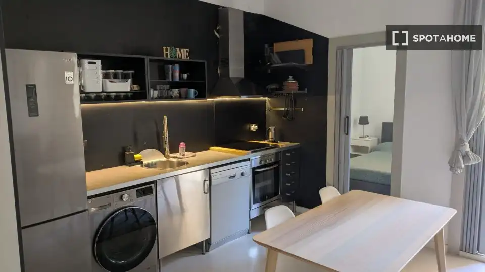 Kitchen of Flat for rent in Barcelona  with Air Conditioner, Heating and Furnished