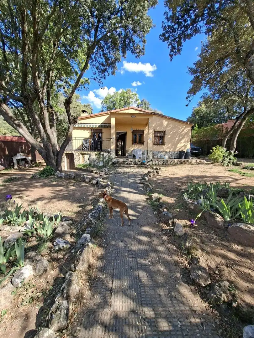 Außenansicht von Haus oder Chalet zum Verkauf in Pareja