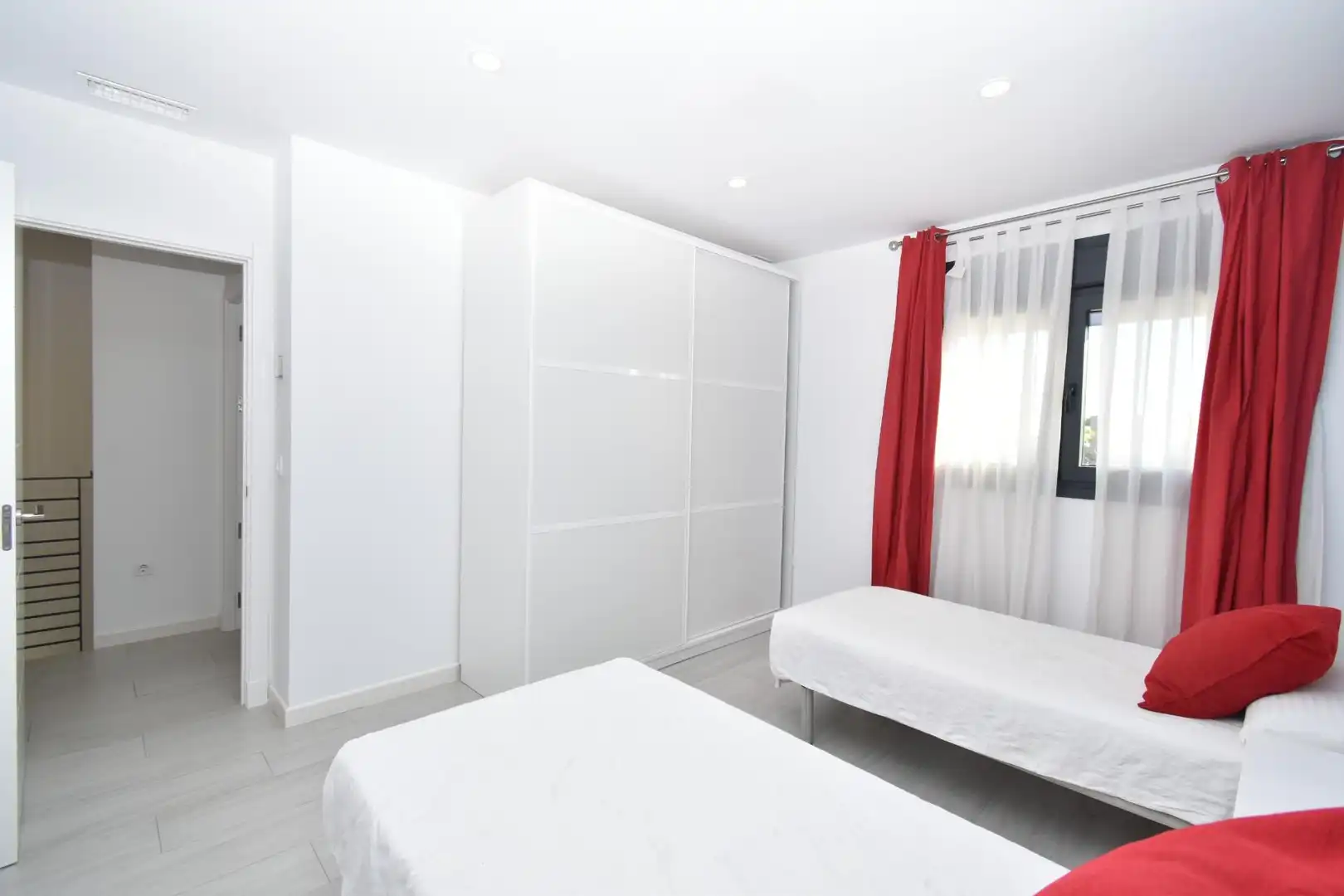 Doppelhaushälfte mit Pool zum Verkauf in Las Lagunas - Campano, imagen 22