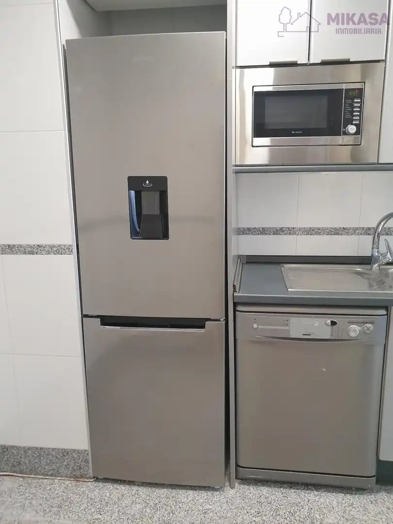 Kitchen of Flat for rent in Madrid  with Air Conditioner, Heating and Community pool