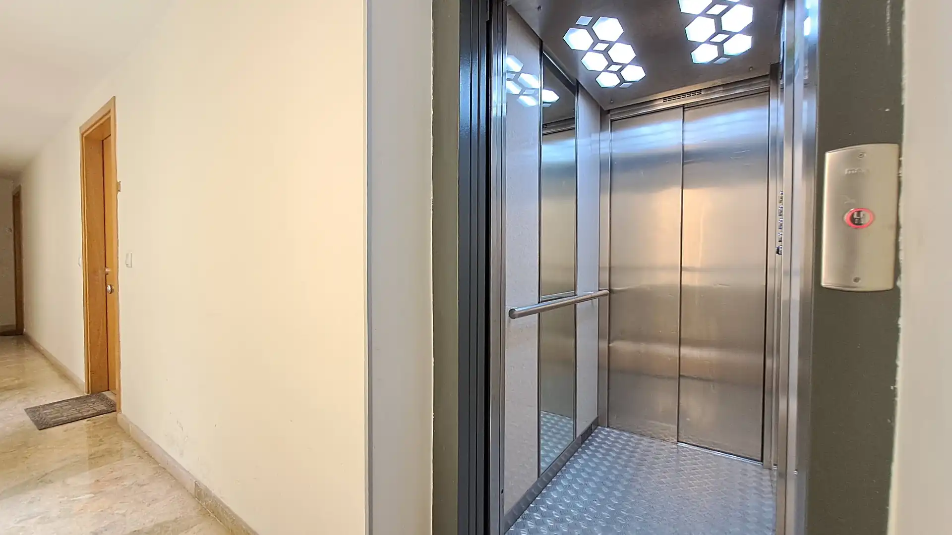 Flat for sale in Tarragona  with Air Conditioner, Heating and Parquet flooring