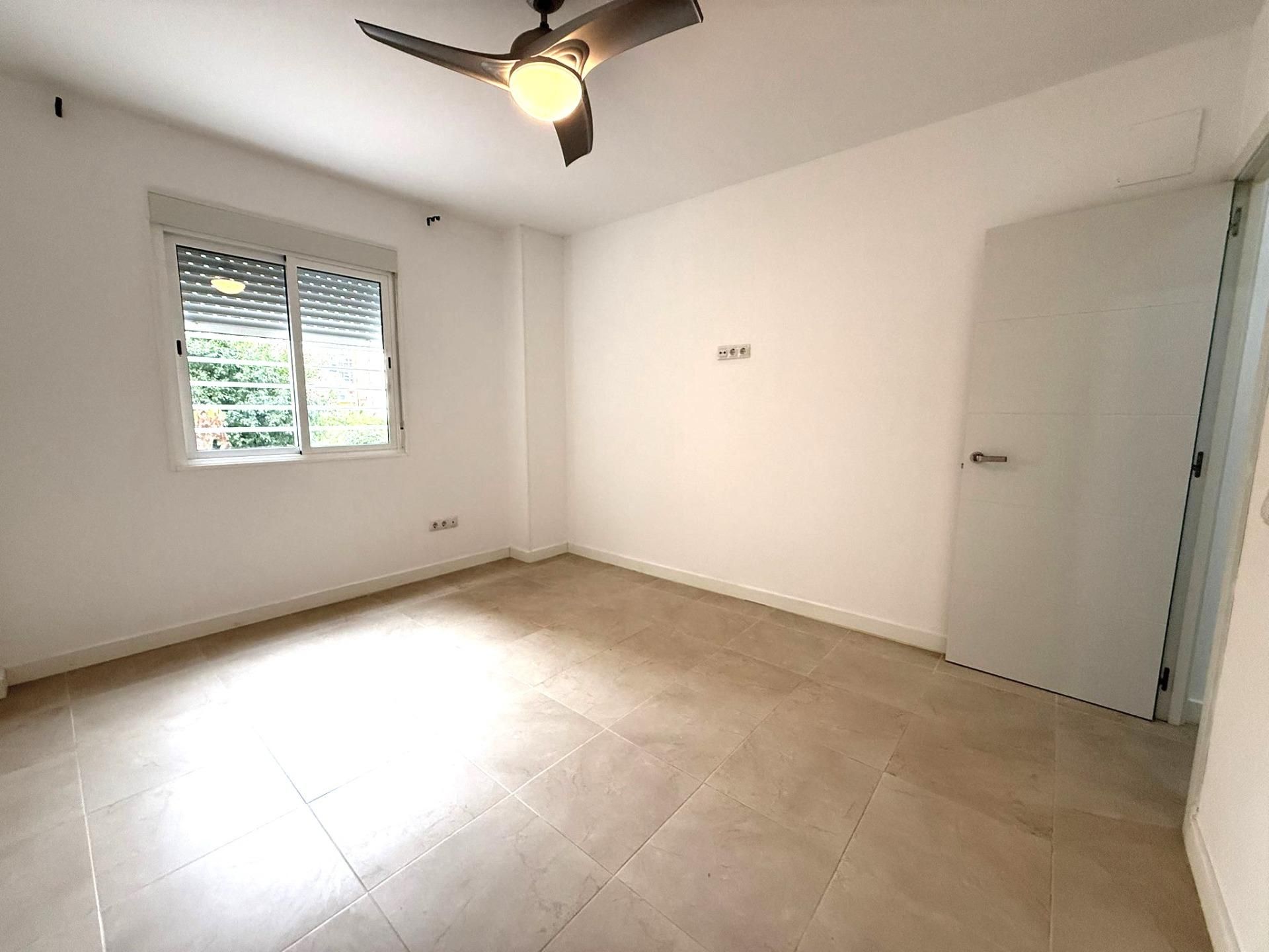 Flat for sale in Calle MARQUES DE OVIECO, Suárez