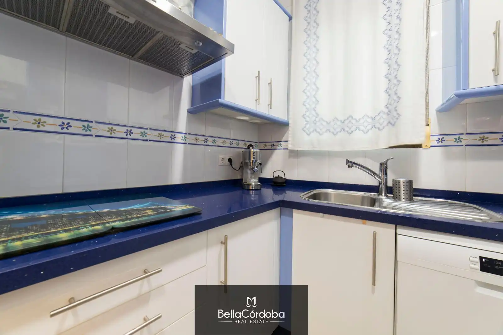 Cocina de Casa adosada en venta en Córdoba con Aire acondicionado, Calefacción y Terraza