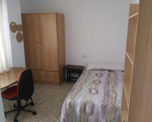 Bedroom of Flat to rent in  Granada Capital  with Heating and Terrace