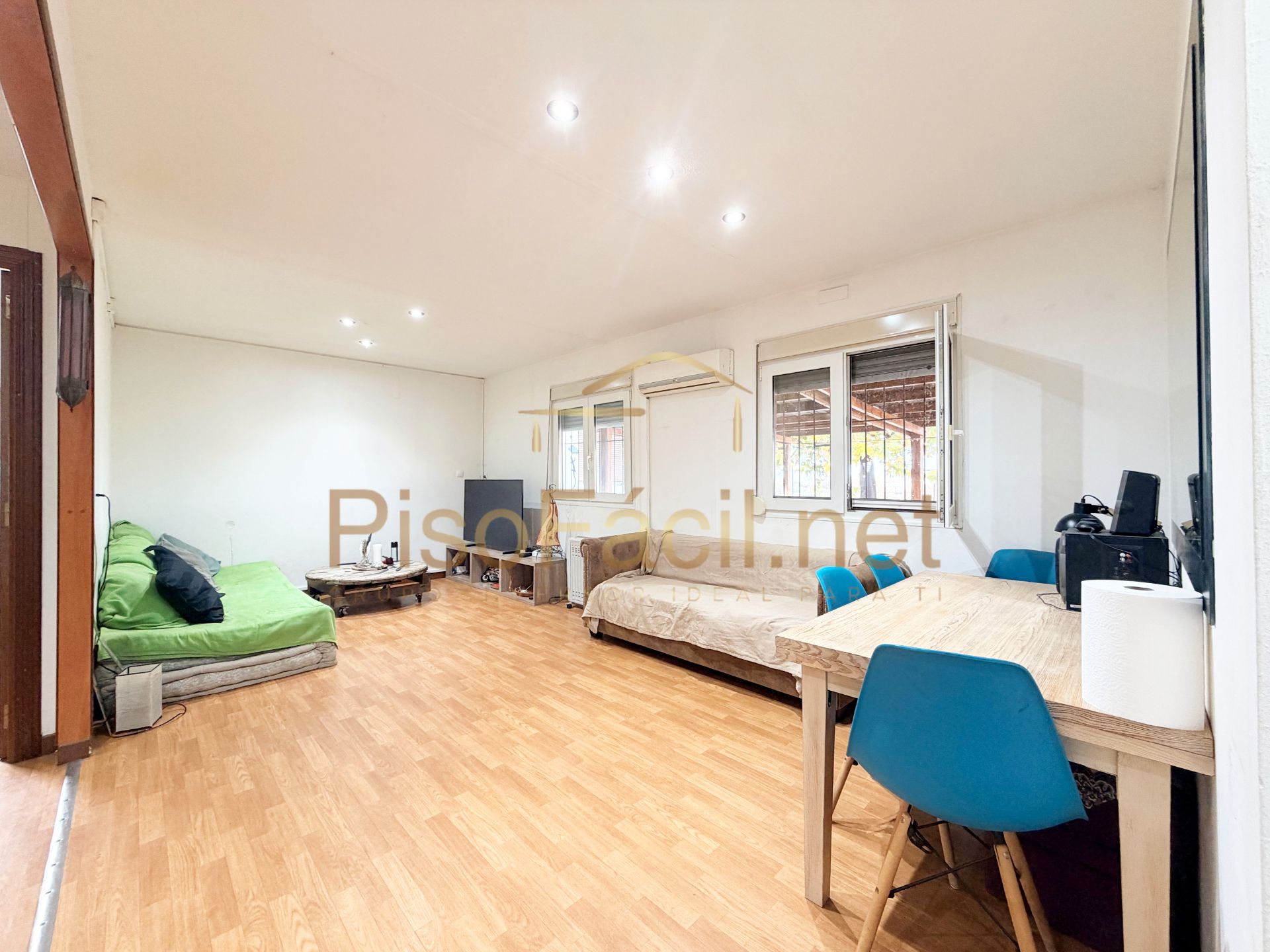 House or chalet for sale in Carranque  with Air Conditioner, Heating and Private garden