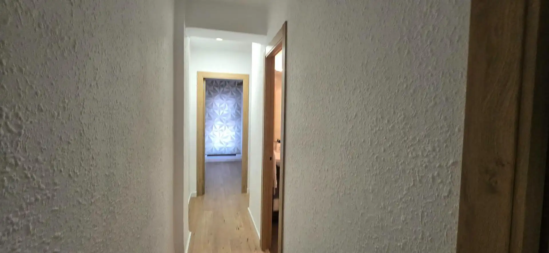 Flat for rent in Valencia  with Parquet flooring, Terrace and Furnished