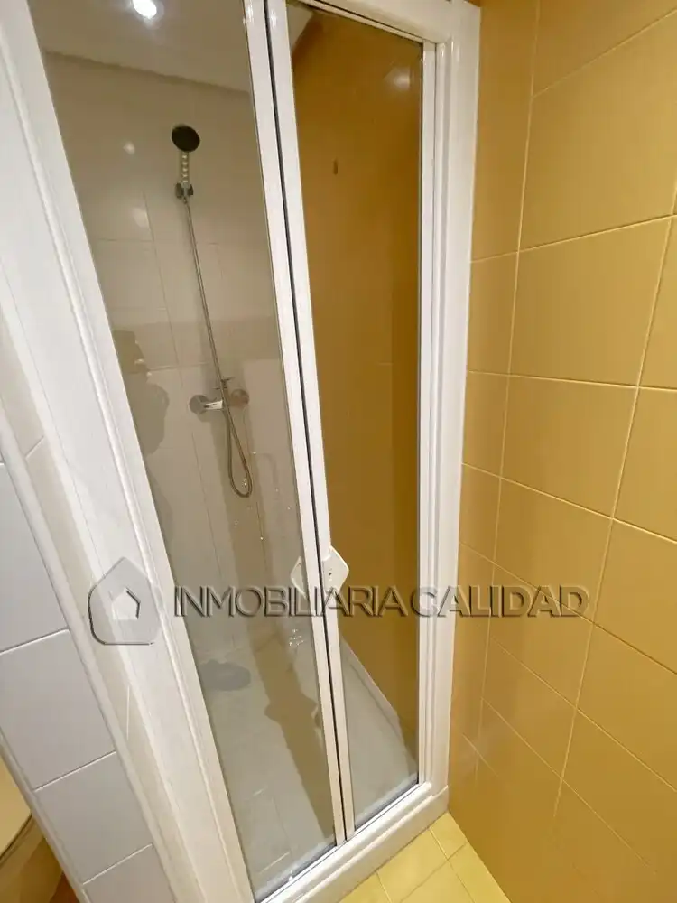 Bedroom of Flat for rent in Burgos  with Heating and Furnished
