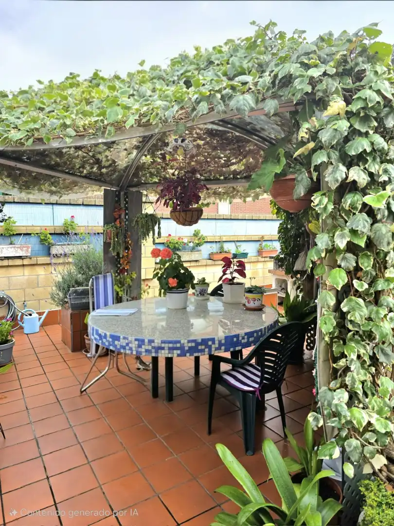 Terraza de Casa adosada en venta en Castro-Urdiales con Calefacción, Jardín privado y Terraza