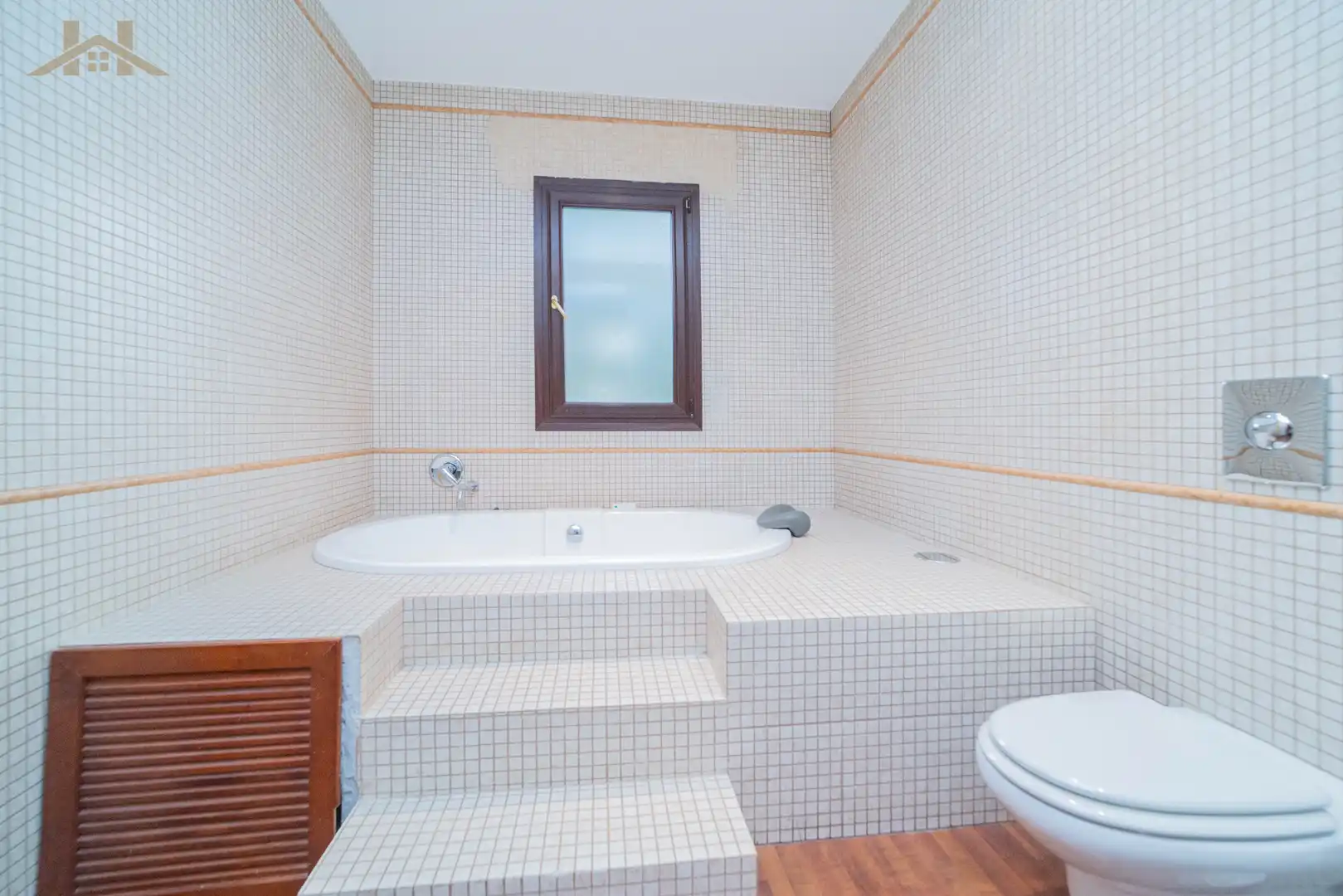 Baño de Casa o chalet en venta en Boadilla del Monte con Aire acondicionado, Calefacción y Jardín privado