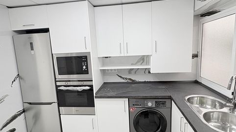 Foto 4 de Piso en venta en Calle Murillo, Fraternidad, Elda
