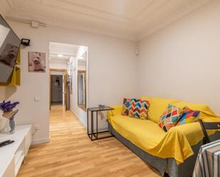 Dormitori de Apartament de lloguer en  Barcelona Capital amb Aire condicionat, Moblat i Forn