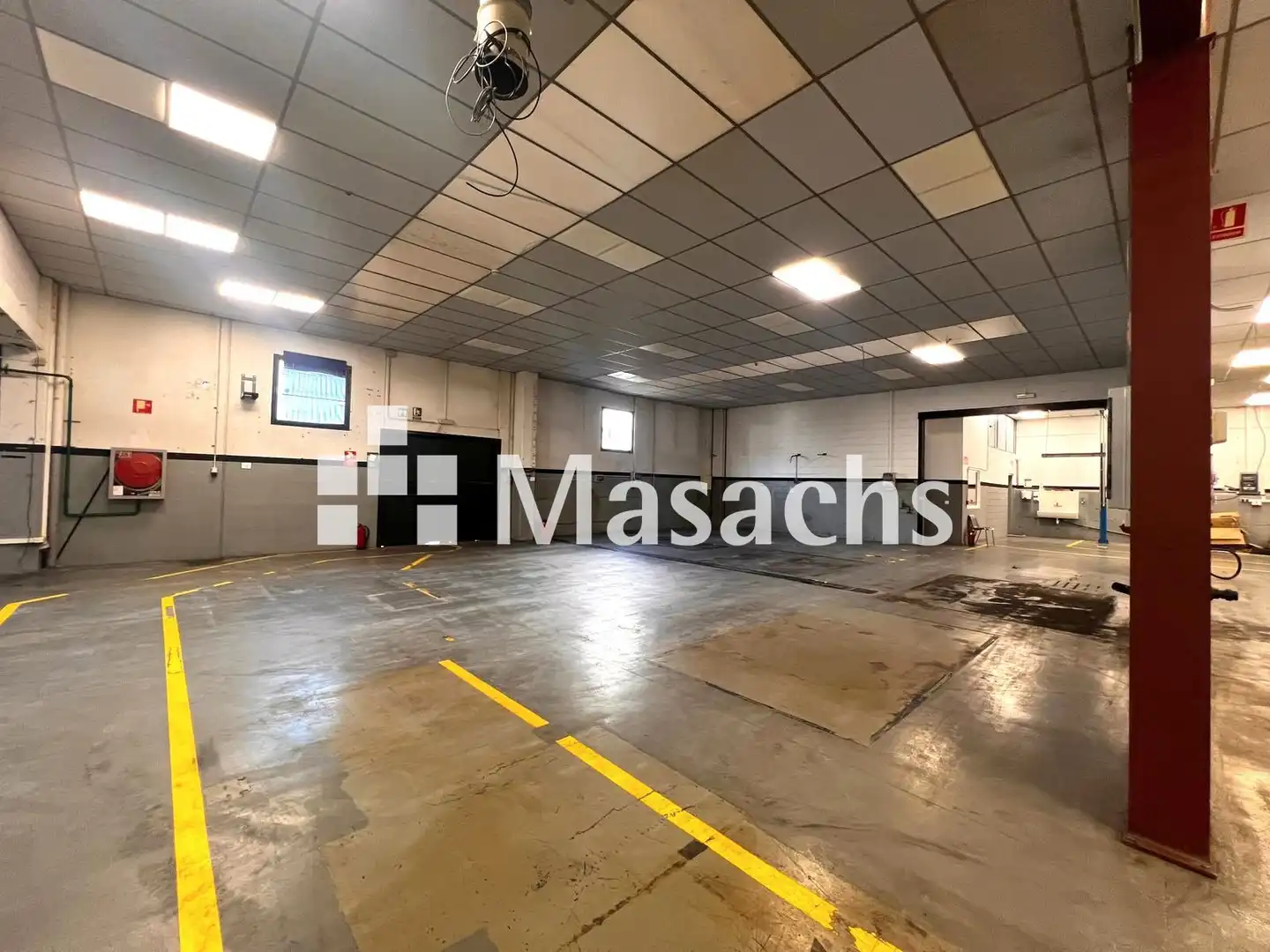 Parking de Nave industrial en venta en Rubí
