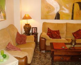 Living room of Flat for sale in  Albacete Capital  with Air Conditioner, Heating and Balcony