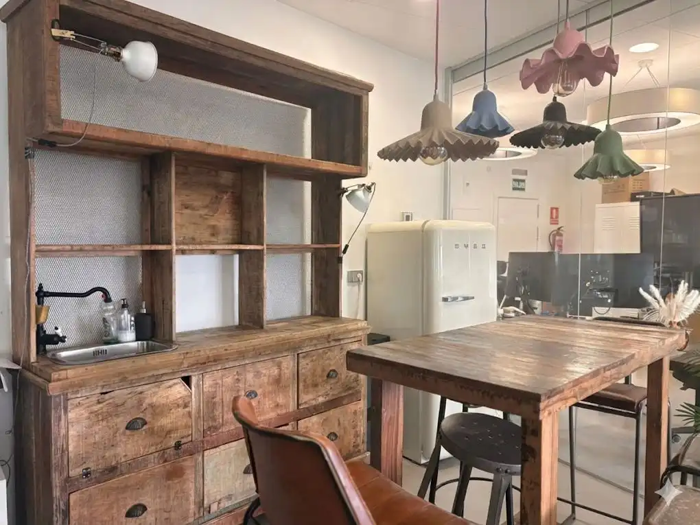 Cocina de Oficina de alquiler en Alcobendas con Aire acondicionado, Calefacción y Amueblado