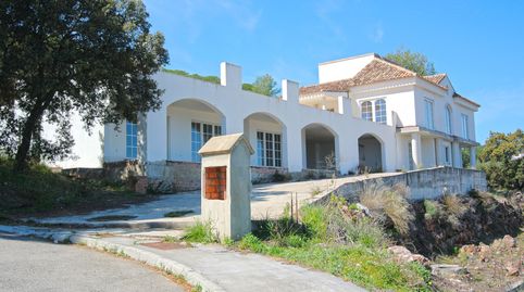 Villa sin terminar en venta en Alhaurín El Grande.