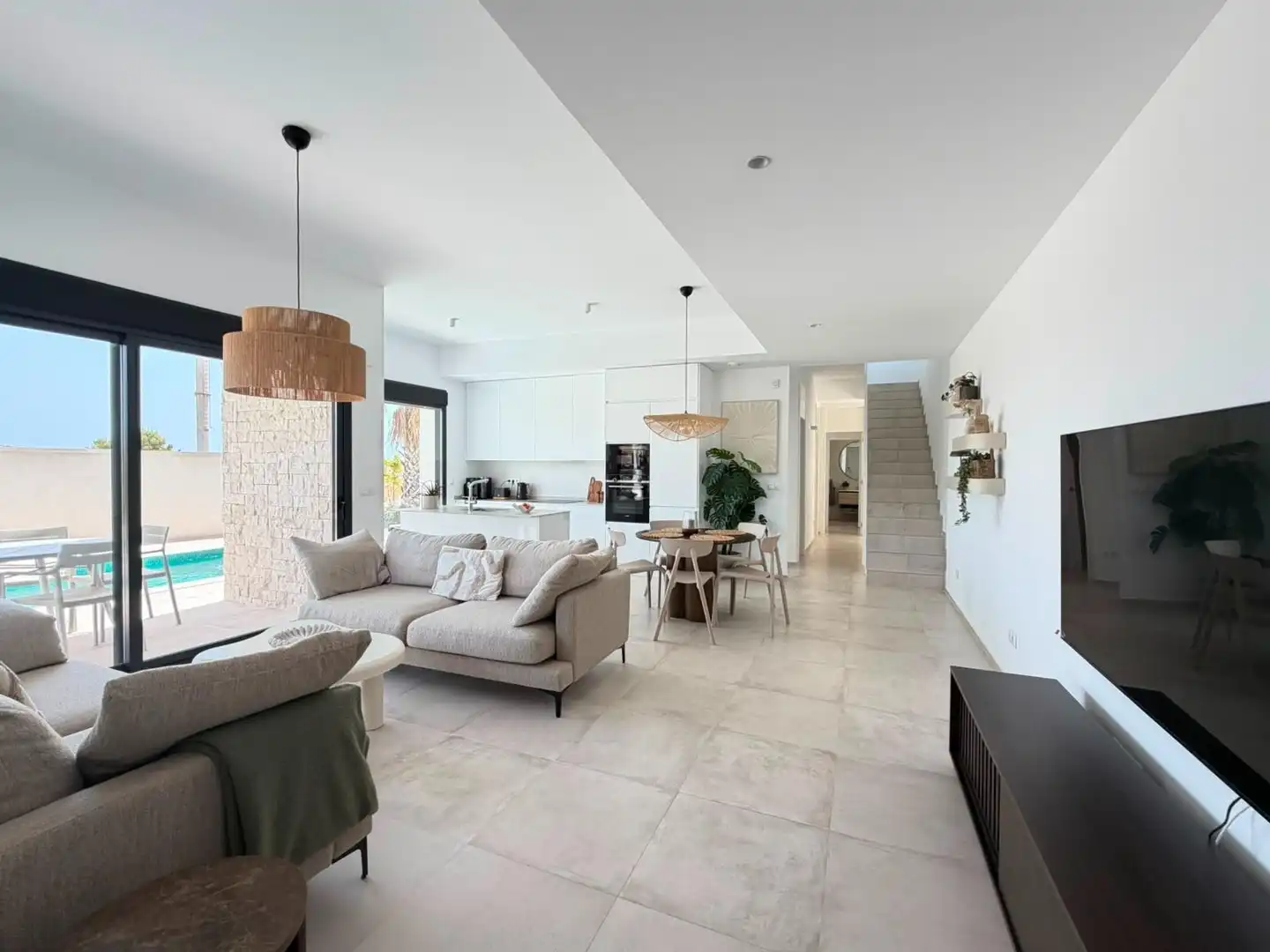 Sala d'estar de Casa o xalet de lloguer en Finestrat amb Aire condicionat, Jardí privat i Terrassa