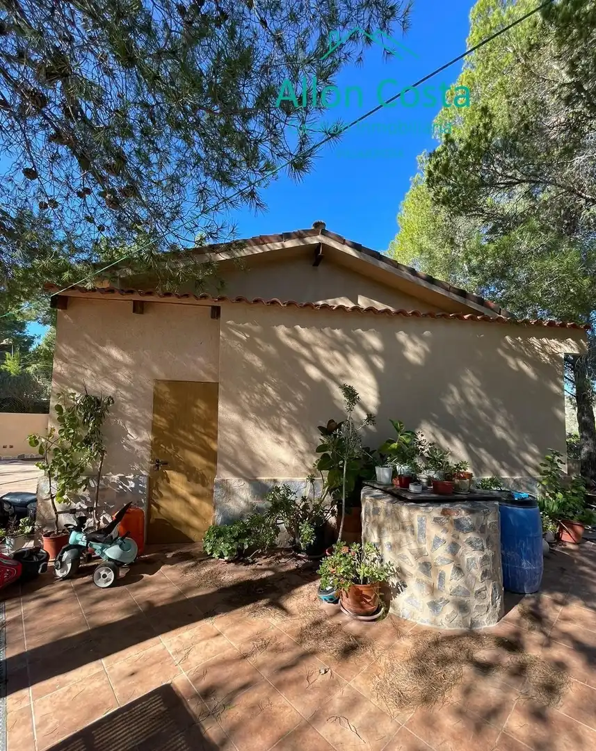 House with pool for sale in Relleu, imagen 10