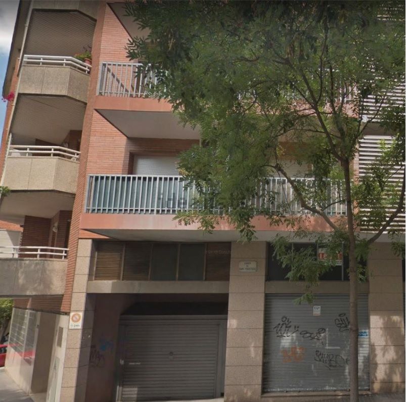 Garatge de lloguer a La Font de la Guatlla, Sants - Montjuïc