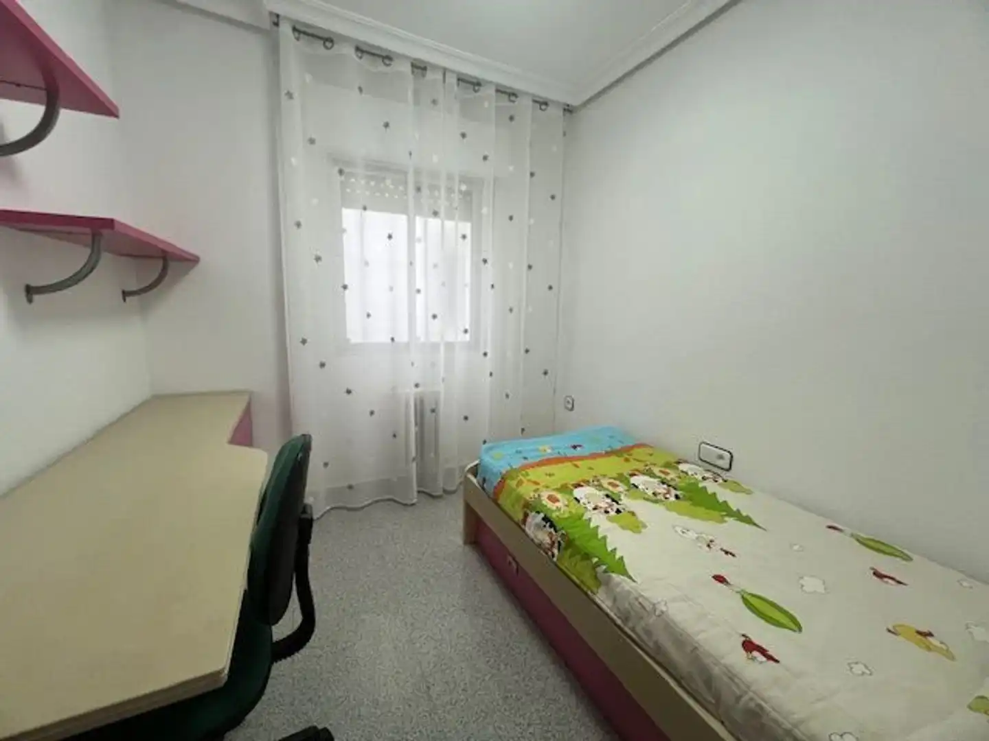 Flat with lift to rent in Avenida Primero de Mayo 94, imagen 38
