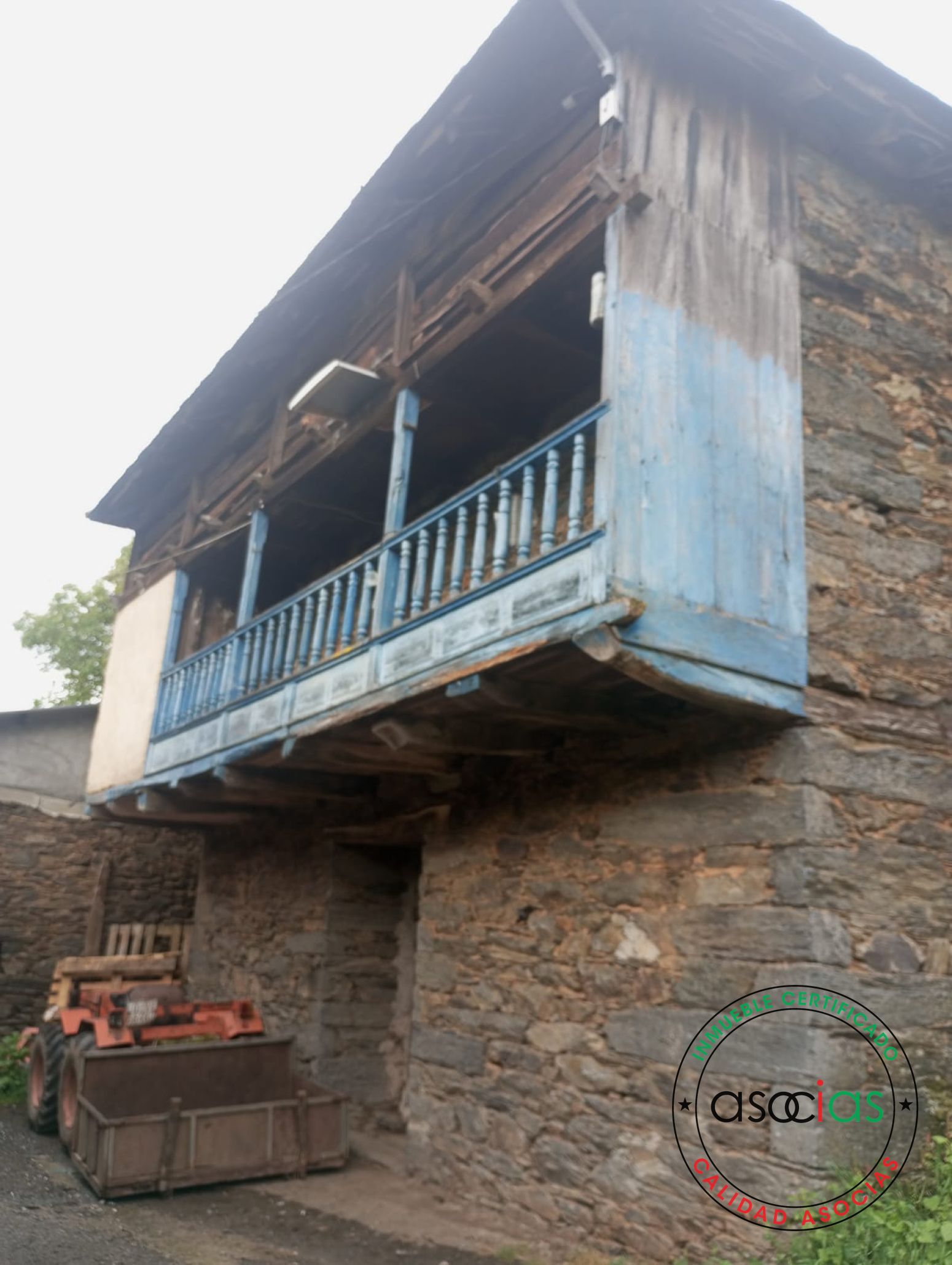 Vista exterior de Casa o xalet en venda en Allande amb Calefacció i Traster
