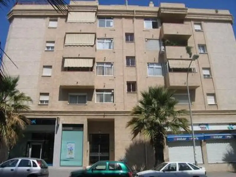 Vista exterior de Pis per a compartir en Málaga amb Terrassa, Moblat i Rentadora