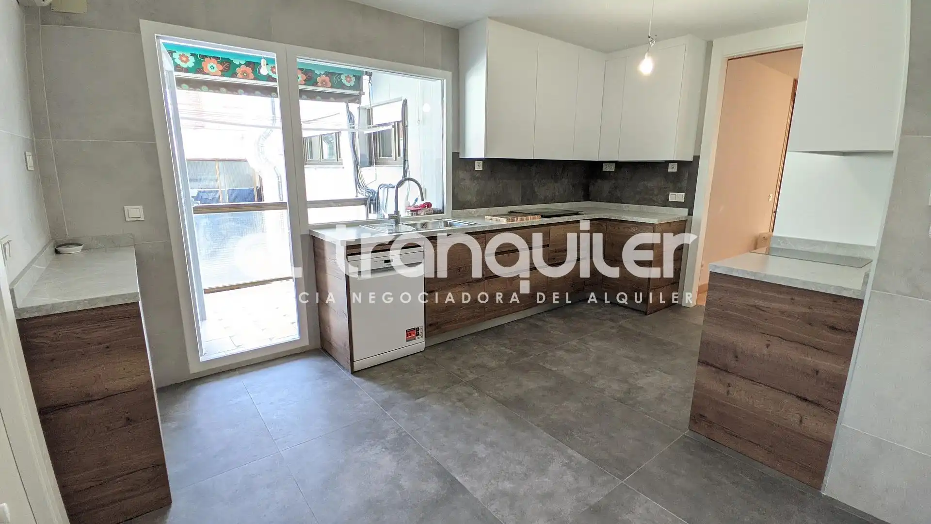Küche von Wohnung zum Verkauf in Madrid mit Klimaanlage, Parkett und Terrasse