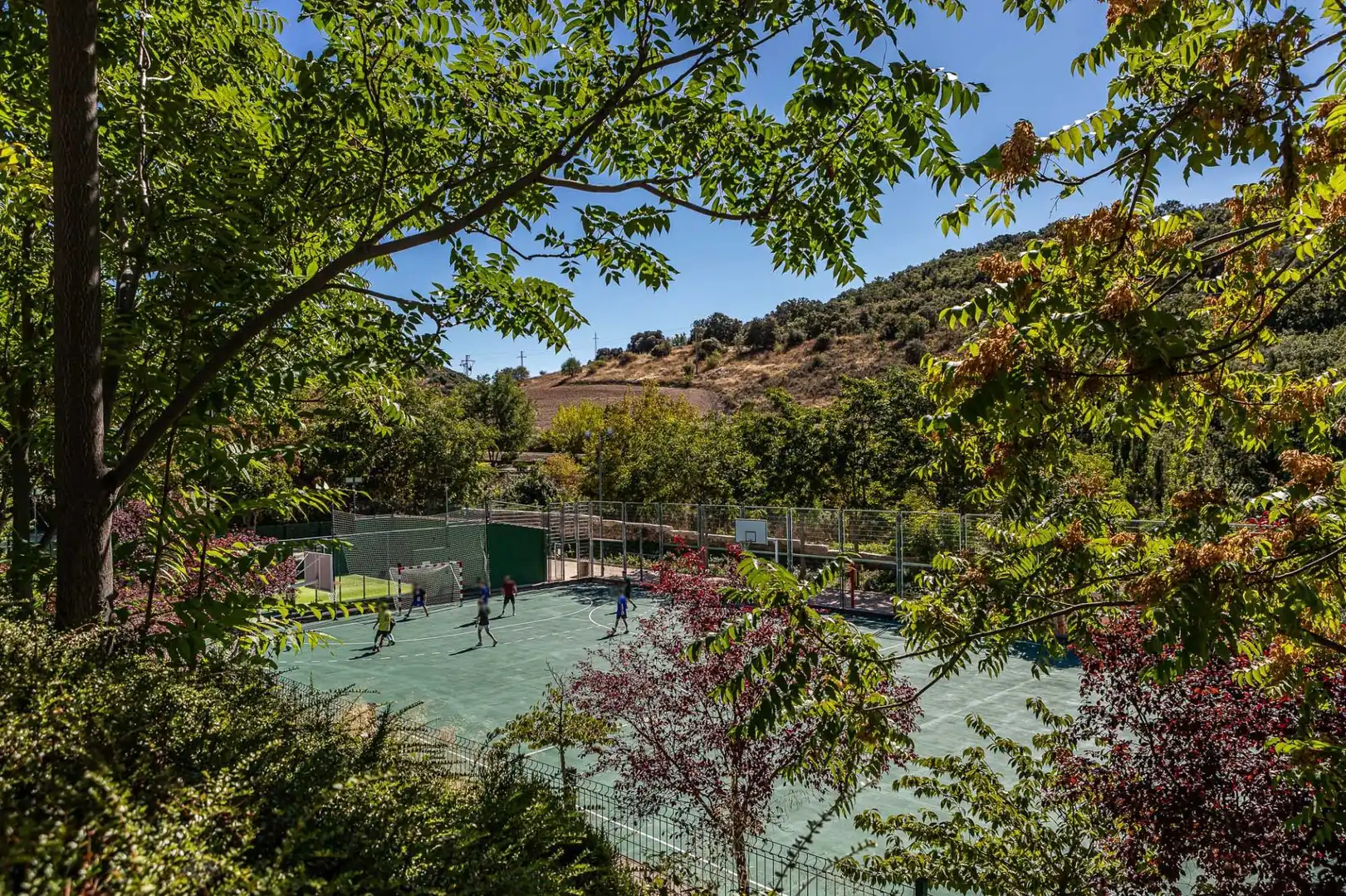 Garten von Einfamilien-Reihenhaus zum Verkauf in Olmeda de las Fuentes mit Heizung und Terrasse